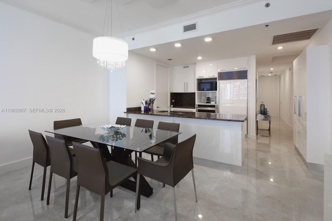 Active With Contract: $1,775,000 (3 beds, 3 baths, 1979 Square Feet)