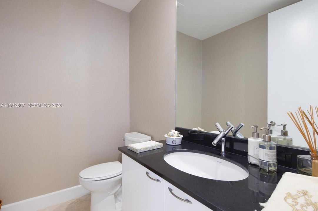 Active With Contract: $1,775,000 (3 beds, 3 baths, 1979 Square Feet)
