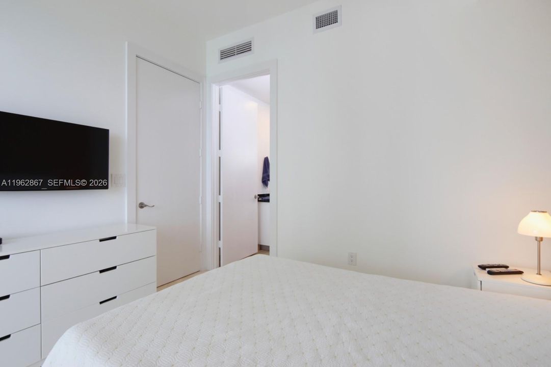 Active With Contract: $1,775,000 (3 beds, 3 baths, 1979 Square Feet)