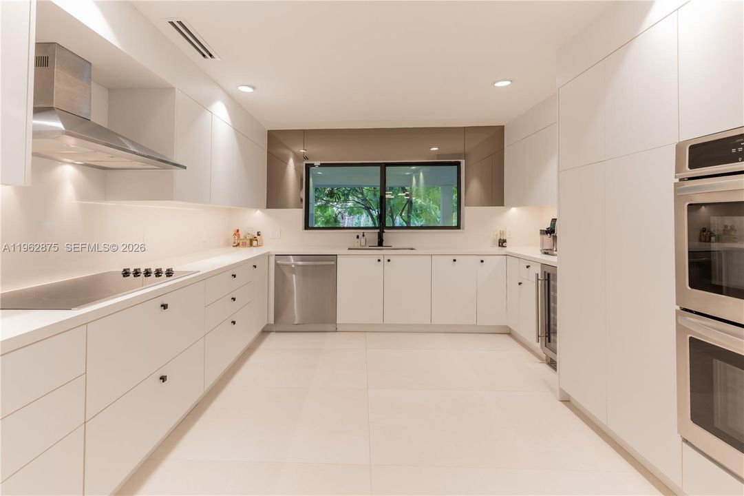 En Renta: $15,900 (5 camas, 4 baños, 3518 Pies cuadrados)