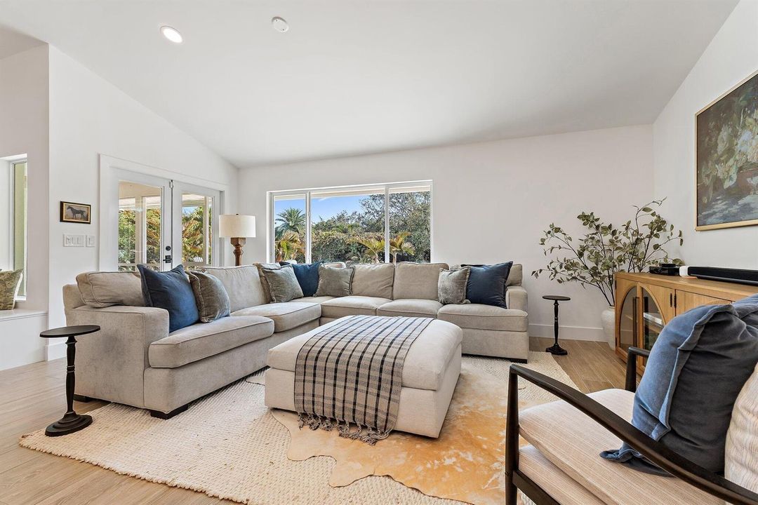 040-1643475thWayN-PalmBeachGardens-SMALL