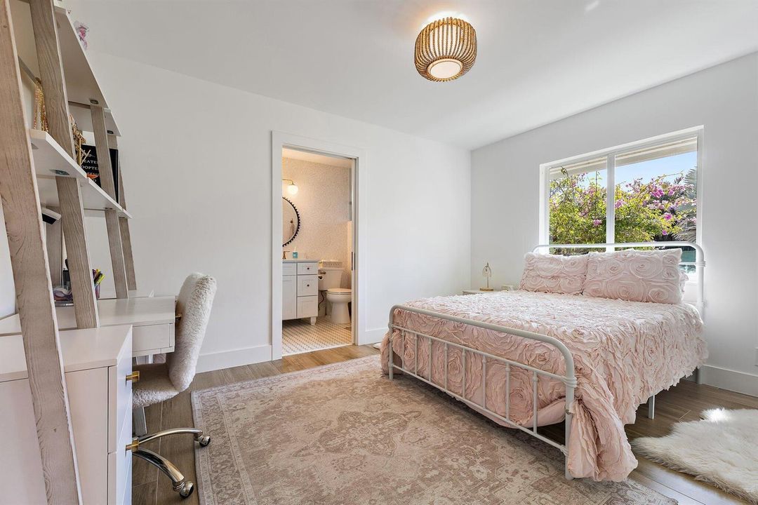 084-1643475thWayN-PalmBeachGardens-SMALL