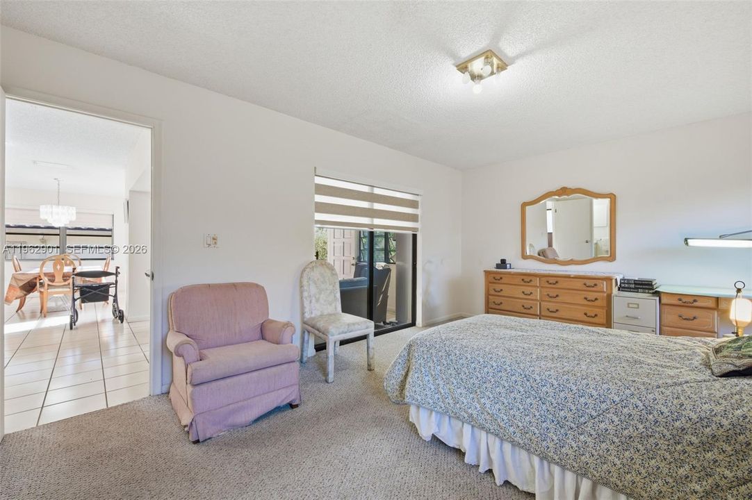 Active With Contract: $1,650,000 (3 beds, 2 baths, 1737 Square Feet)