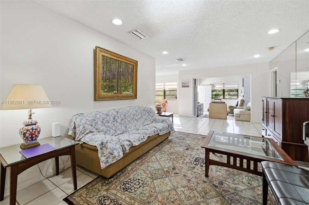 Active With Contract: $1,650,000 (3 beds, 2 baths, 1737 Square Feet)