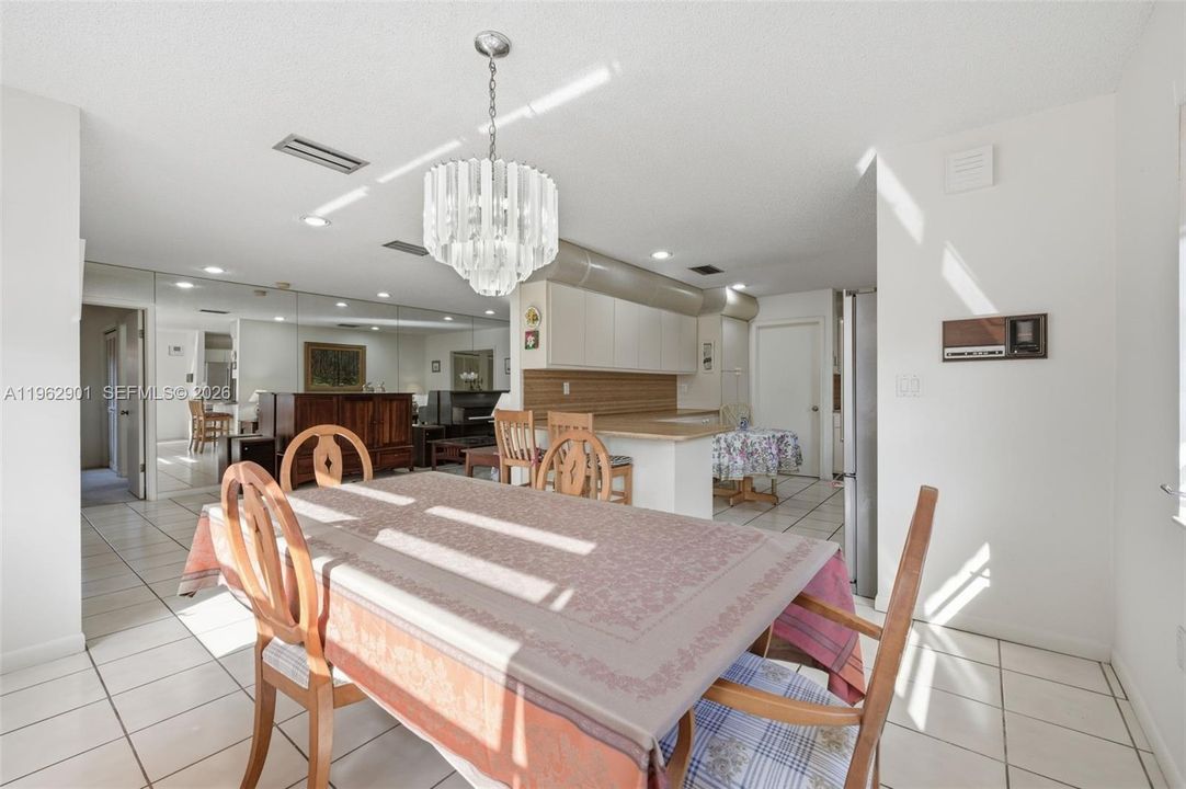 Active With Contract: $1,650,000 (3 beds, 2 baths, 1737 Square Feet)