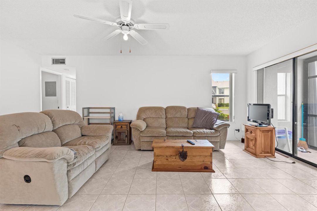 4_ 3664 alder dr