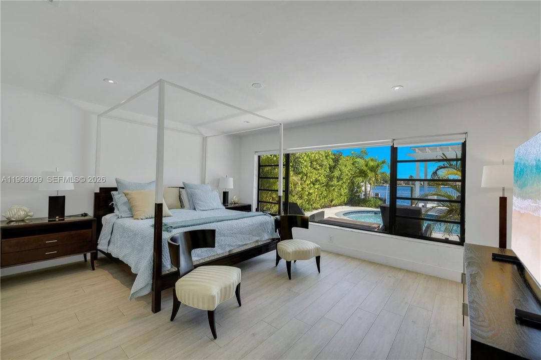 Active With Contract: $4,790,000 (4 beds, 3 baths, 3019 Square Feet)