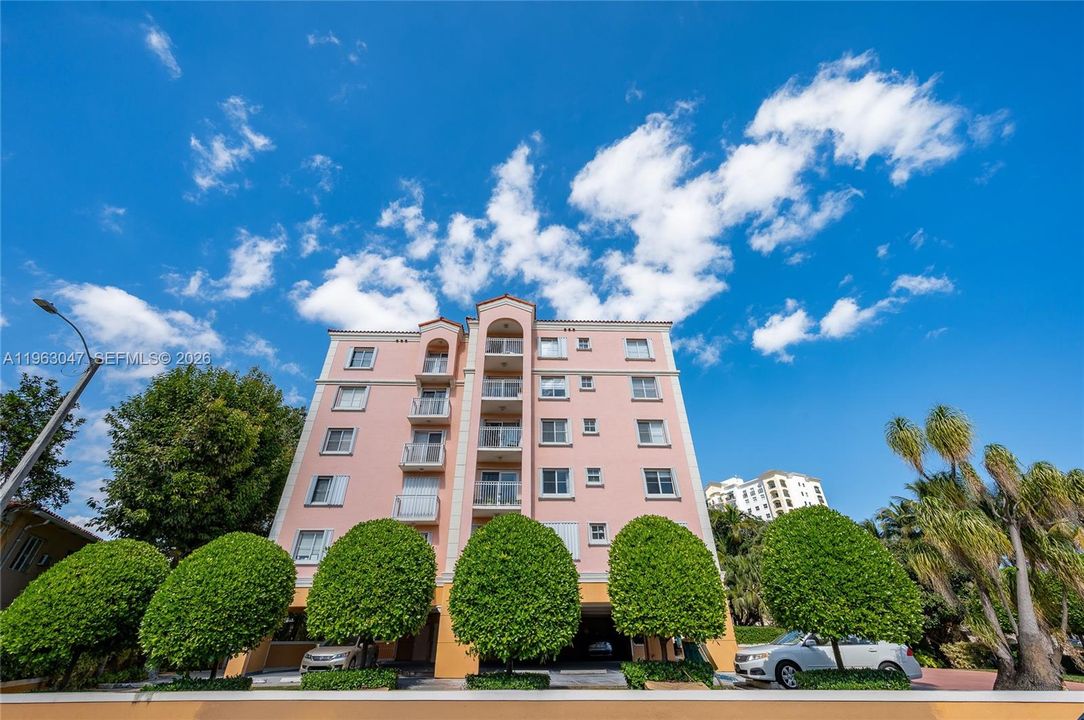 Vendido Recientemente: $485,000 (2 camas, 2 baños, 1030 Pies cuadrados)