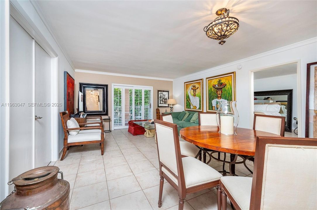 Vendido Recientemente: $485,000 (2 camas, 2 baños, 1030 Pies cuadrados)