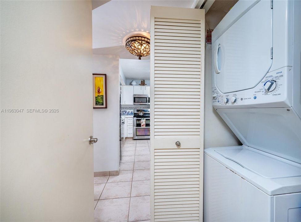 Vendido Recientemente: $485,000 (2 camas, 2 baños, 1030 Pies cuadrados)