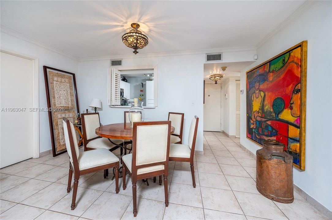 Vendido Recientemente: $485,000 (2 camas, 2 baños, 1030 Pies cuadrados)