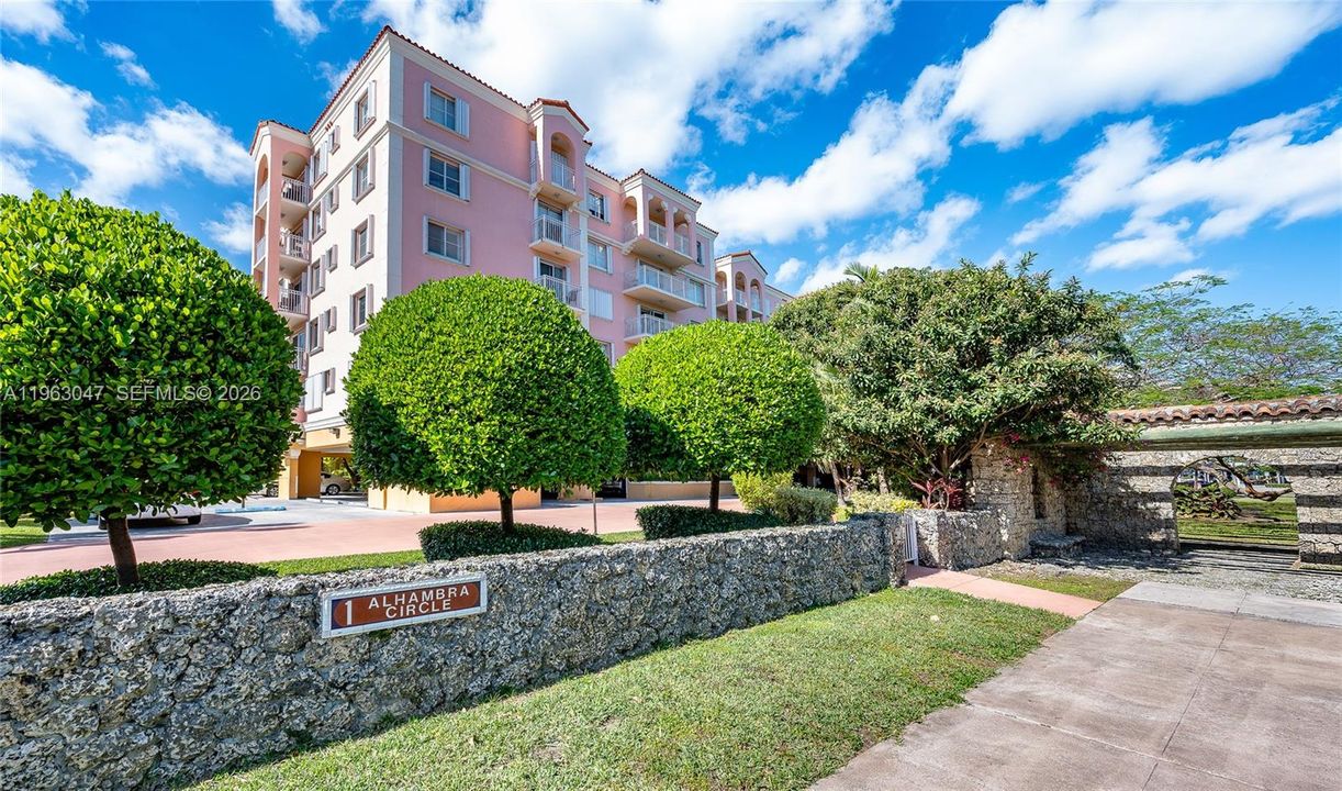 Vendido Recientemente: $485,000 (2 camas, 2 baños, 1030 Pies cuadrados)