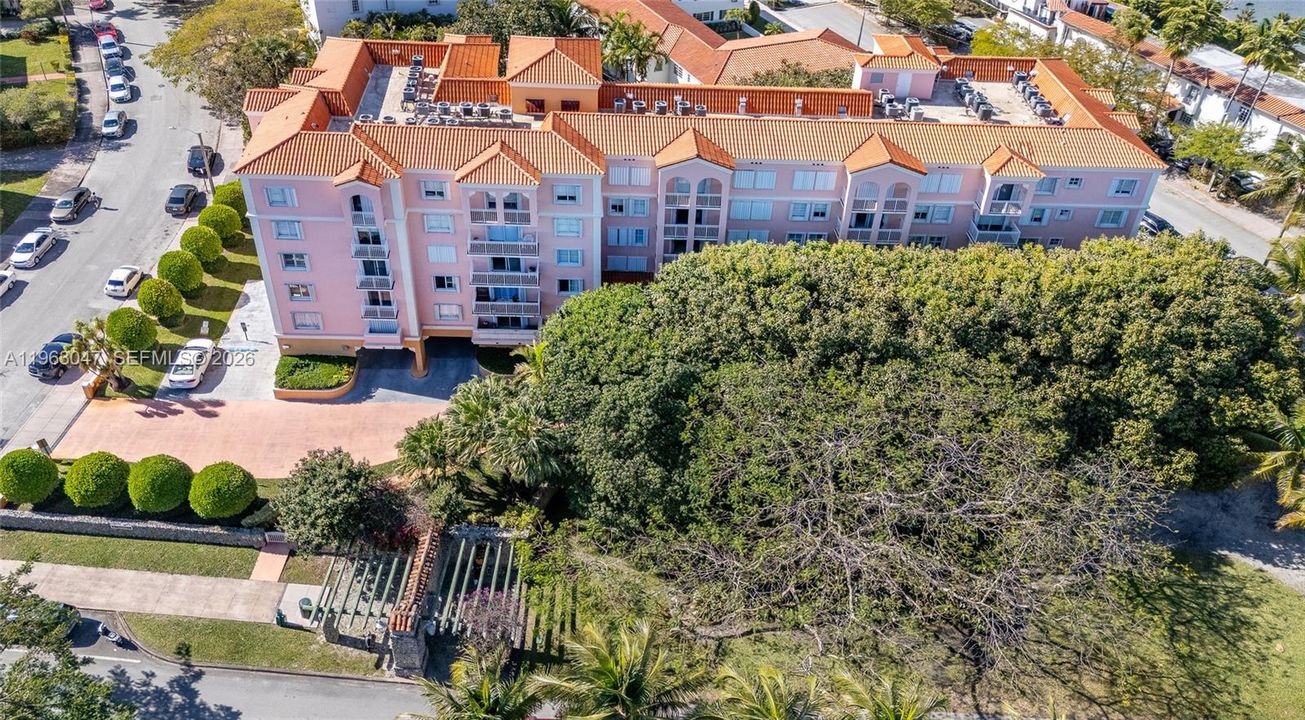 Vendido Recientemente: $485,000 (2 camas, 2 baños, 1030 Pies cuadrados)