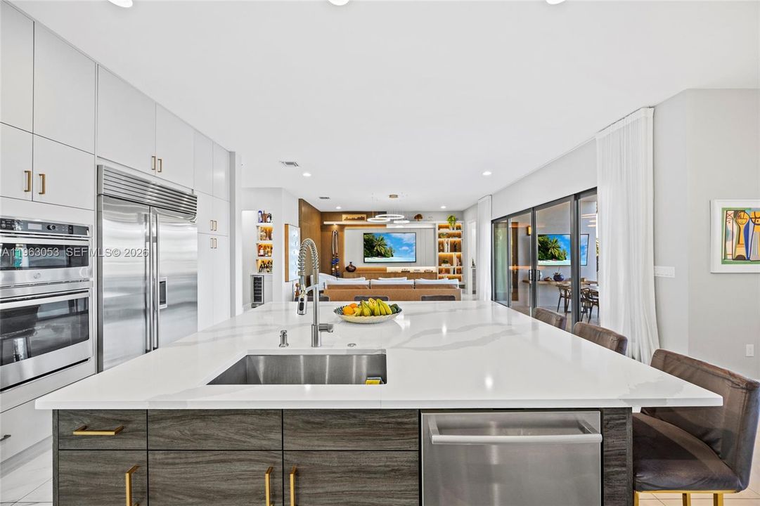 En Venta: $2,390,000 (5 camas, 7 baños, 4484 Pies cuadrados)