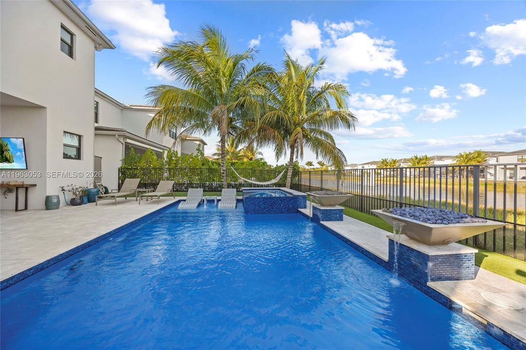 En Venta: $2,390,000 (5 camas, 7 baños, 4484 Pies cuadrados)