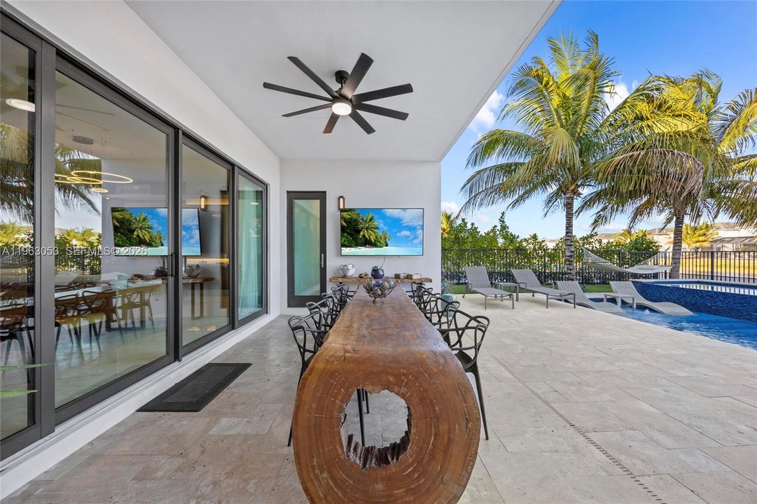 En Venta: $2,390,000 (5 camas, 7 baños, 4484 Pies cuadrados)