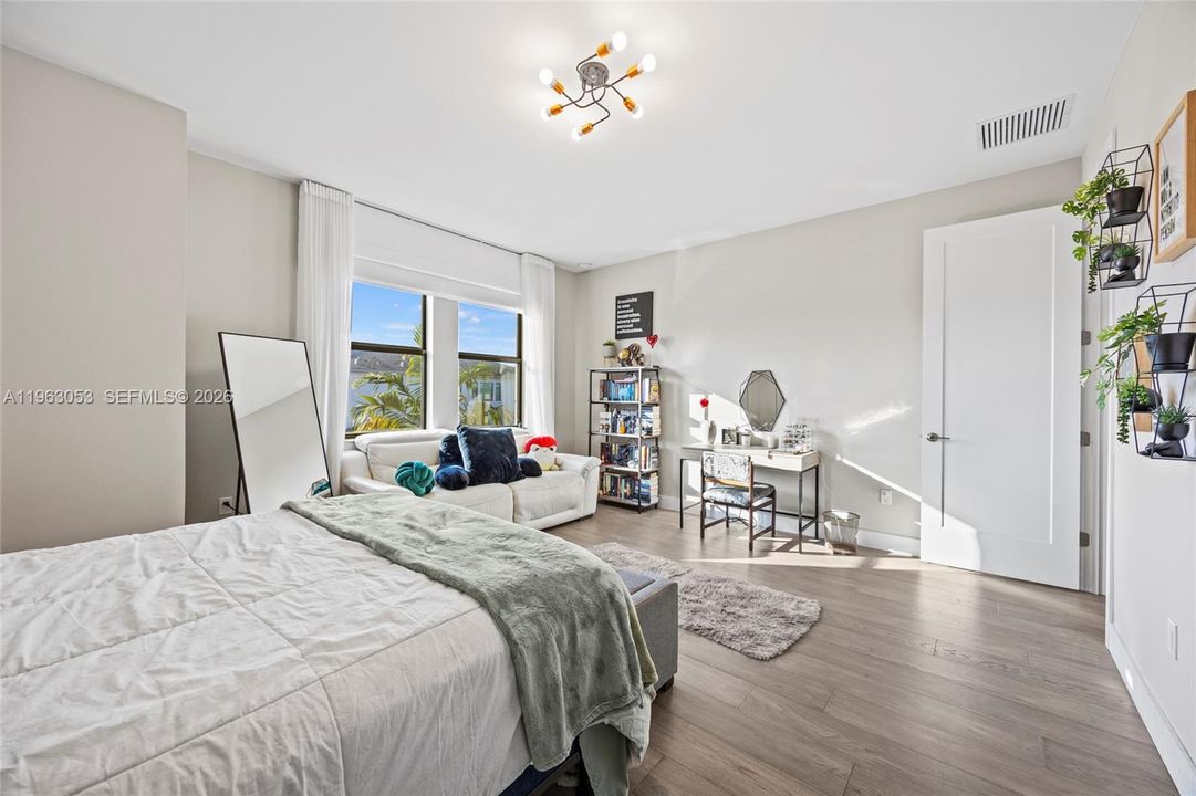 En Venta: $2,390,000 (5 camas, 7 baños, 4484 Pies cuadrados)