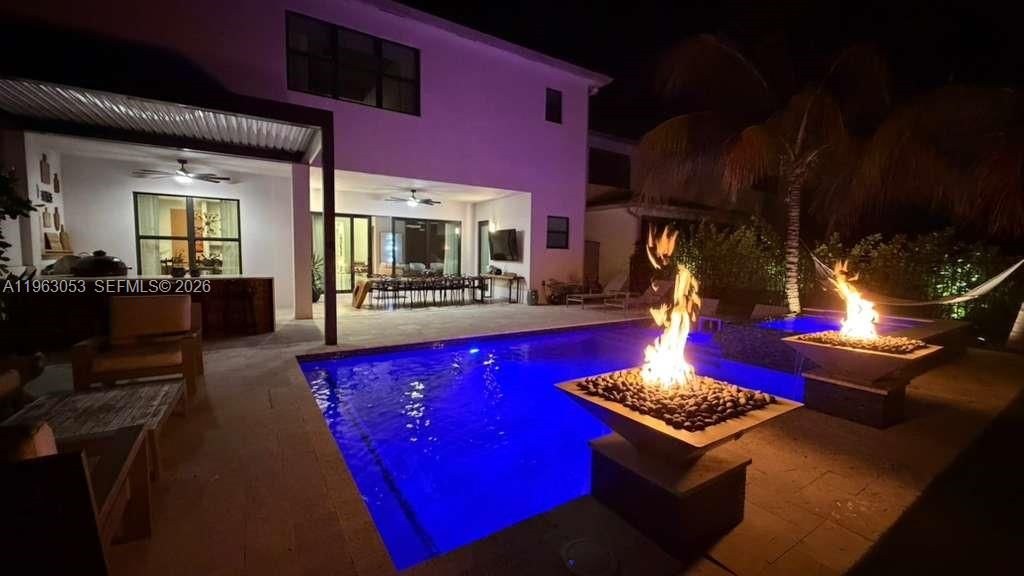 En Venta: $2,390,000 (5 camas, 7 baños, 4484 Pies cuadrados)