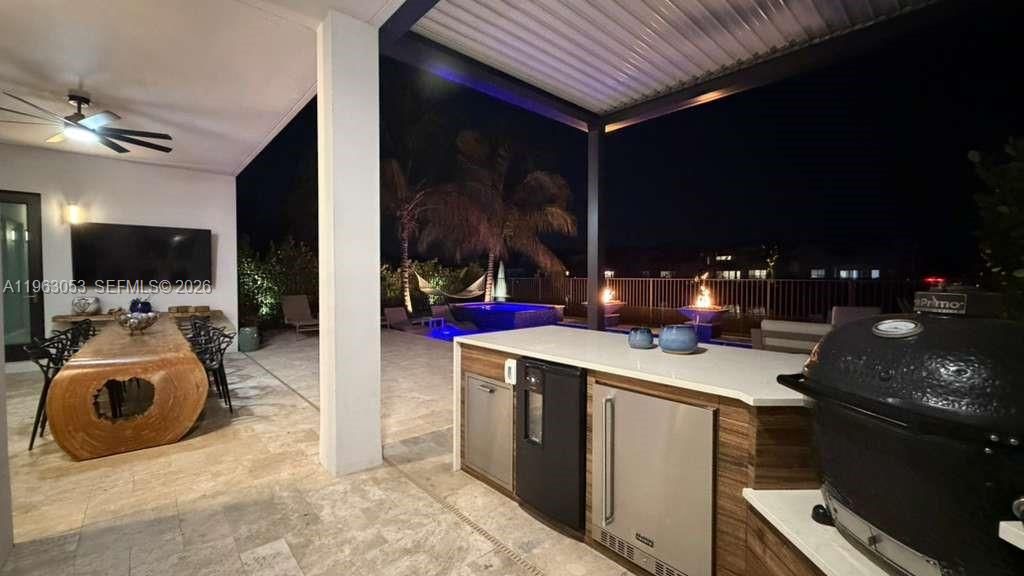 En Venta: $2,390,000 (5 camas, 7 baños, 4484 Pies cuadrados)