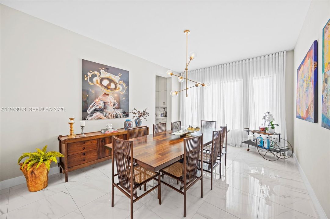 En Venta: $2,390,000 (5 camas, 7 baños, 4484 Pies cuadrados)