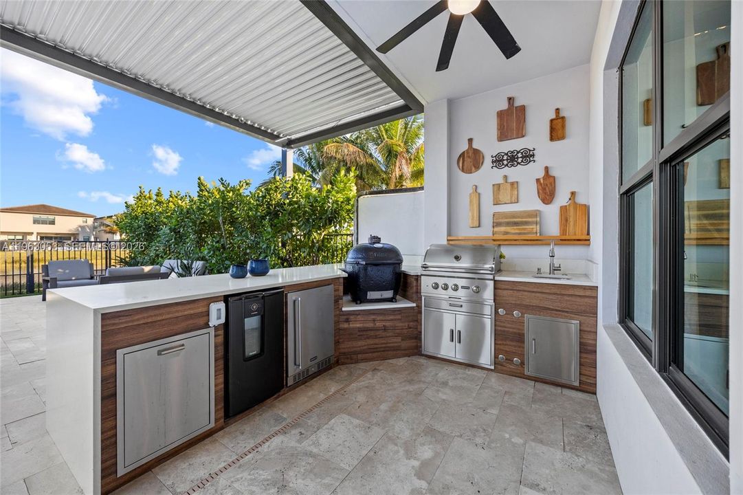 En Venta: $2,390,000 (5 camas, 7 baños, 4484 Pies cuadrados)