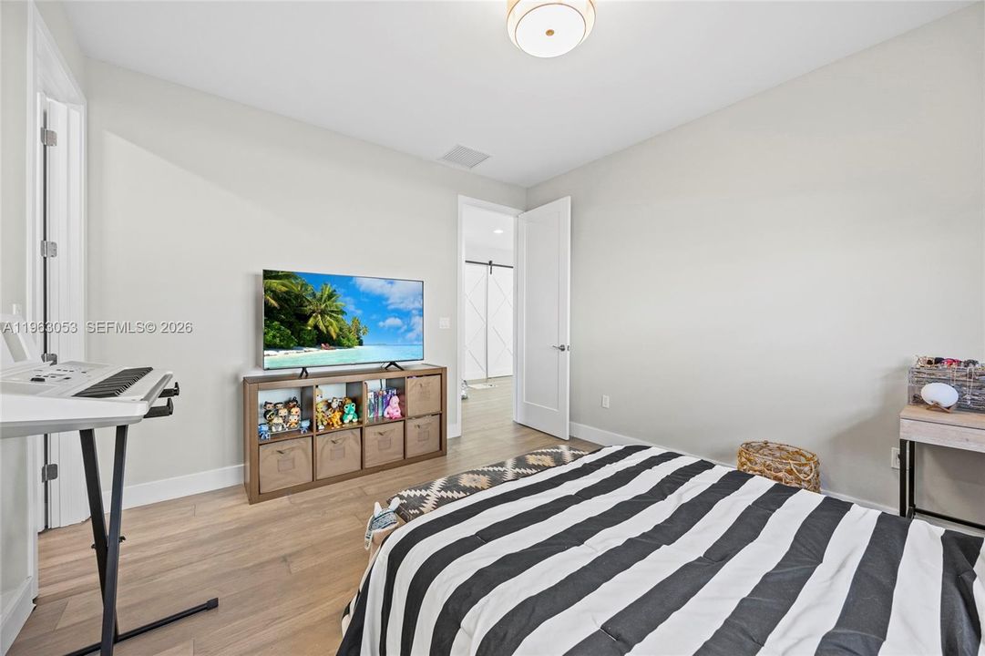 En Venta: $2,390,000 (5 camas, 7 baños, 4484 Pies cuadrados)