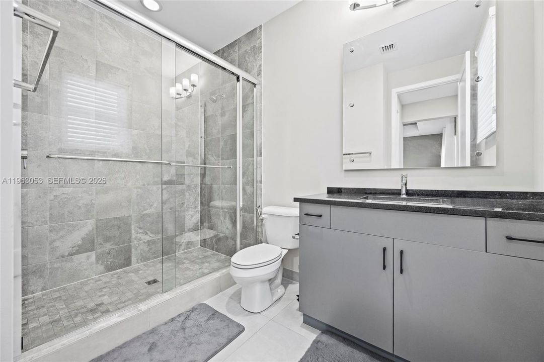 En Venta: $2,390,000 (5 camas, 7 baños, 4484 Pies cuadrados)