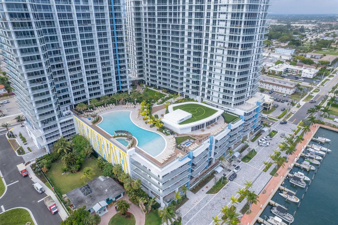 Nautilus 220 Aerial