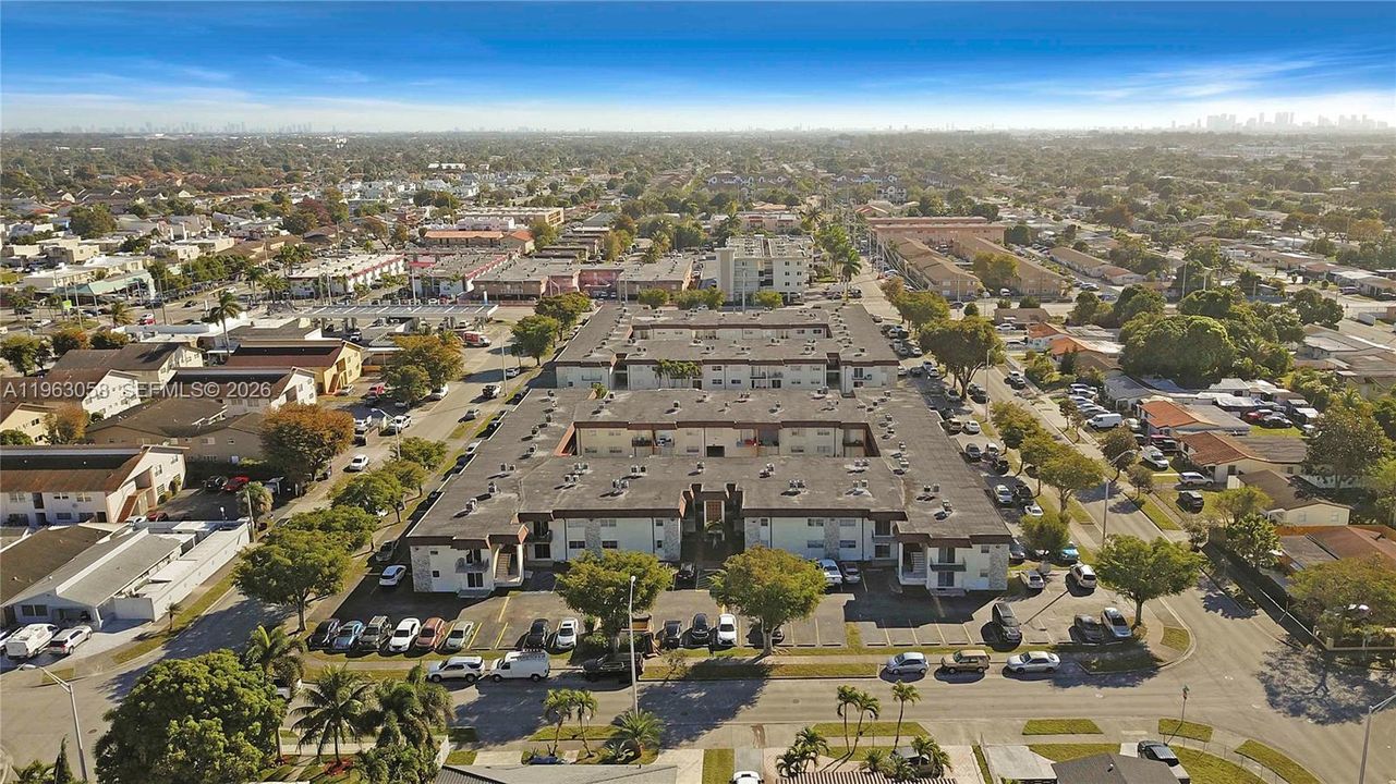 For Sale: $239,900 (2 beds, 1 baths, 910 Square Feet)