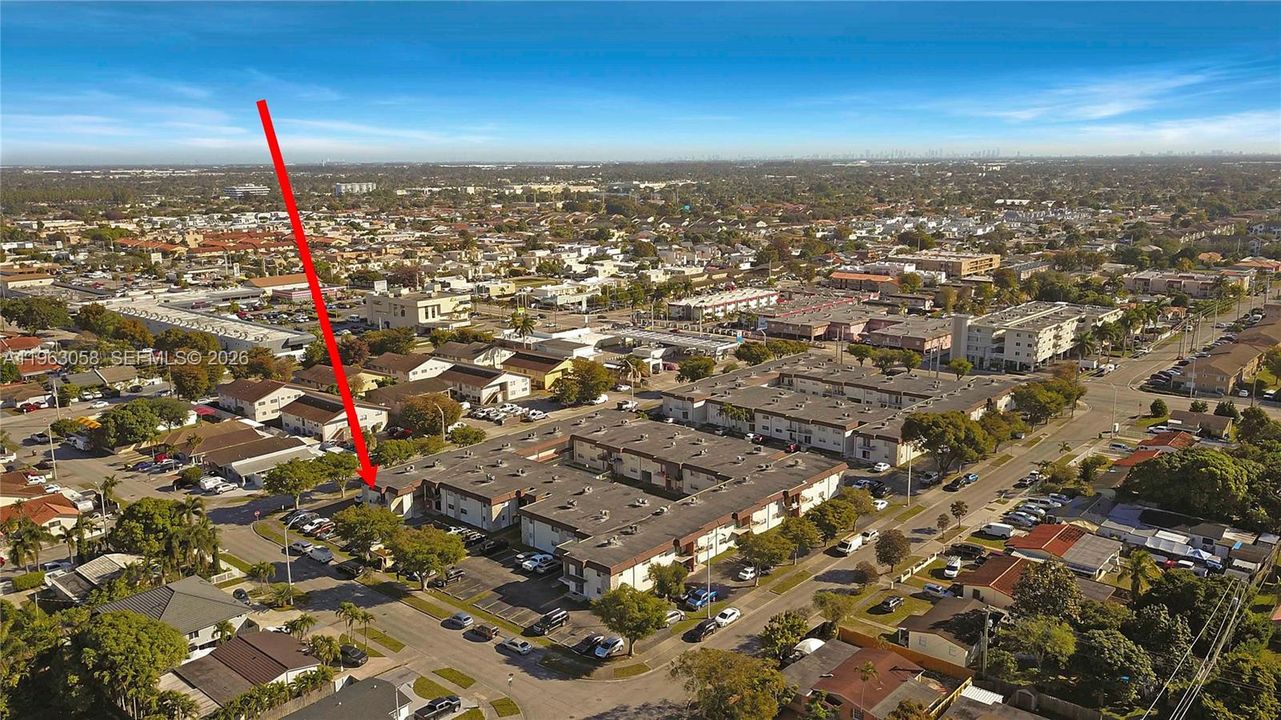 For Sale: $239,900 (2 beds, 1 baths, 910 Square Feet)