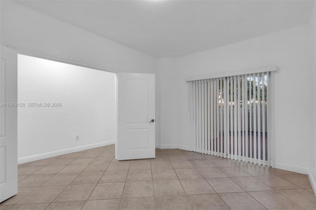 Недавно продано: $529,000 (3 спален, 2 ванн, 1710 Квадратных фут)