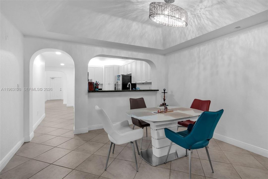 Недавно продано: $529,000 (3 спален, 2 ванн, 1710 Квадратных фут)