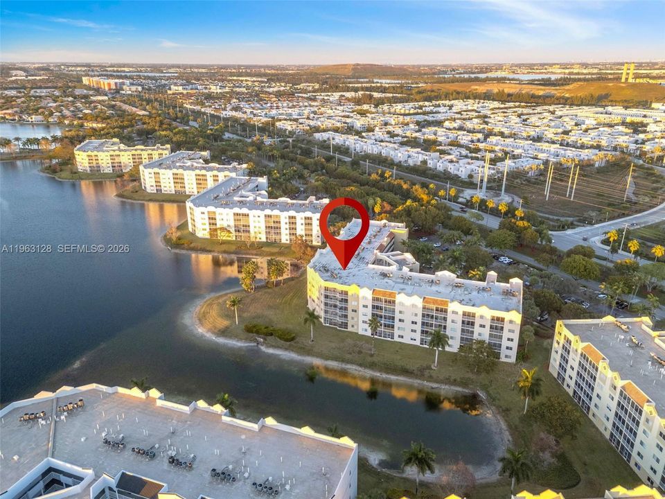 Недавно продано: $529,000 (3 спален, 2 ванн, 1710 Квадратных фут)