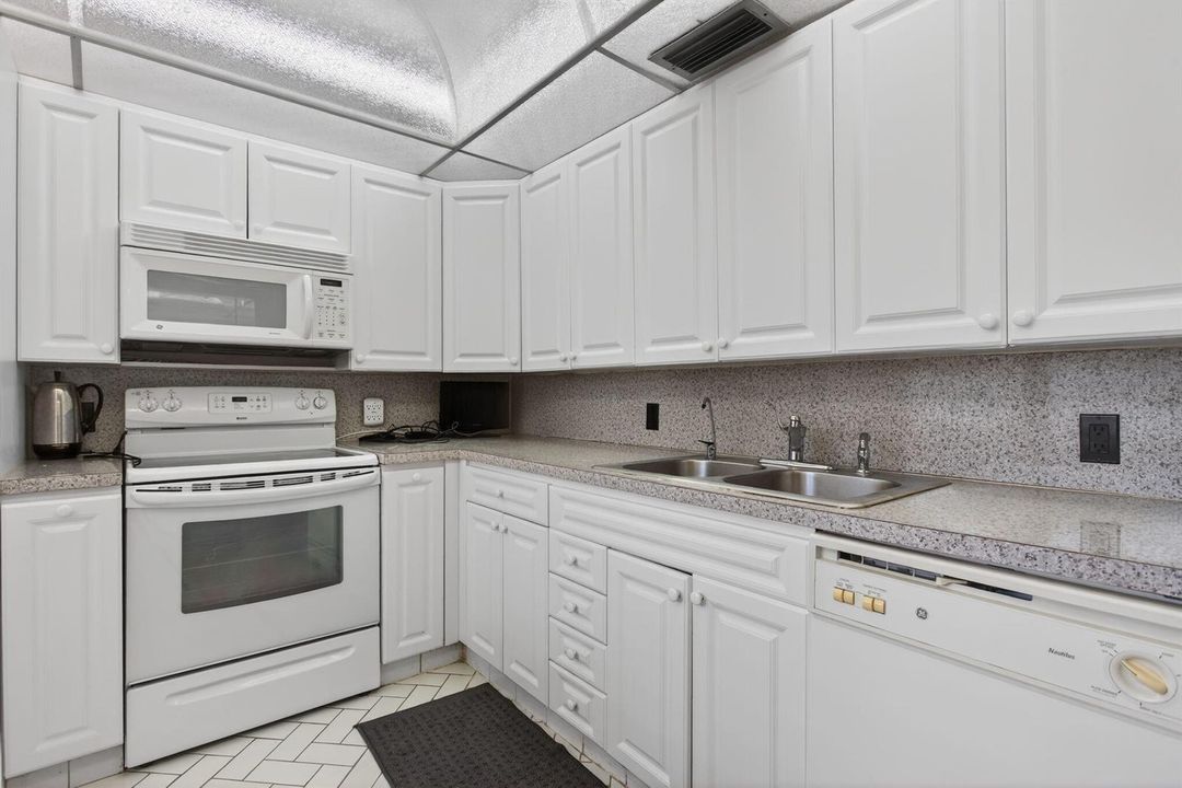 4-web-or-mls-2403 B4-1658