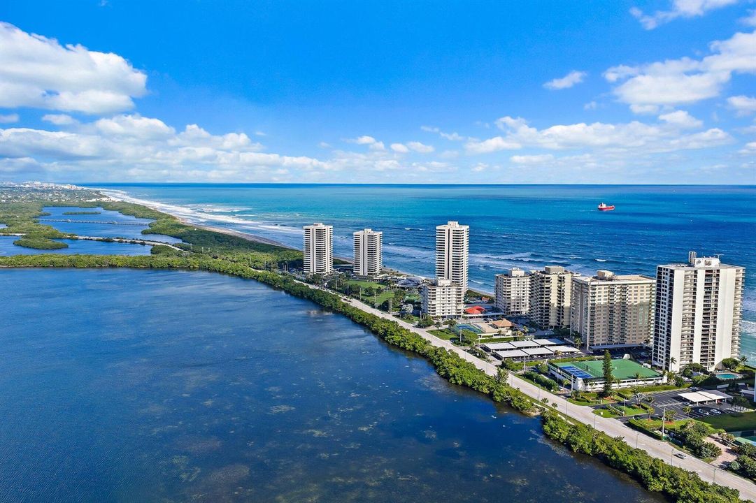 022-5440NOceanDr-907-NorthPalmBeach-SMAL