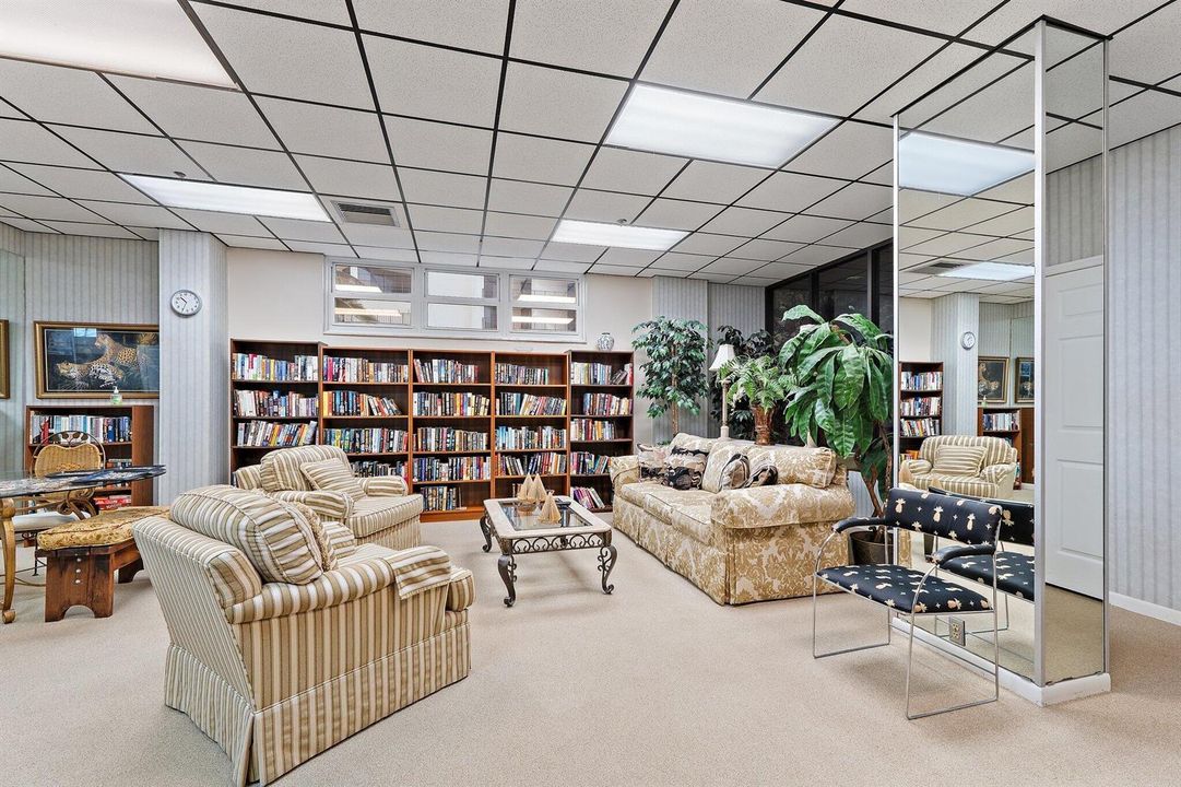 5440 N Ocean 907_Library