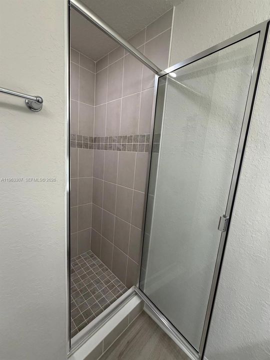 Recently Rented: $2,100 (3 beds, 2 baths, 0 Square Feet)