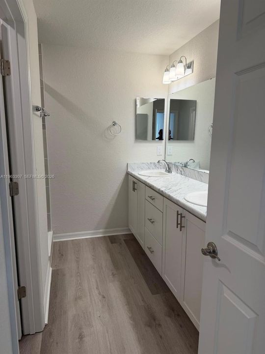 Recently Rented: $2,100 (3 beds, 2 baths, 0 Square Feet)