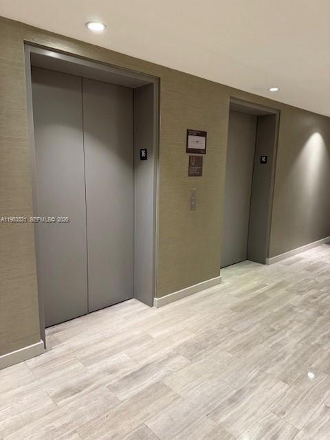 待售: $359,000 (1 贝兹, 1 浴室, 766 平方英尺)