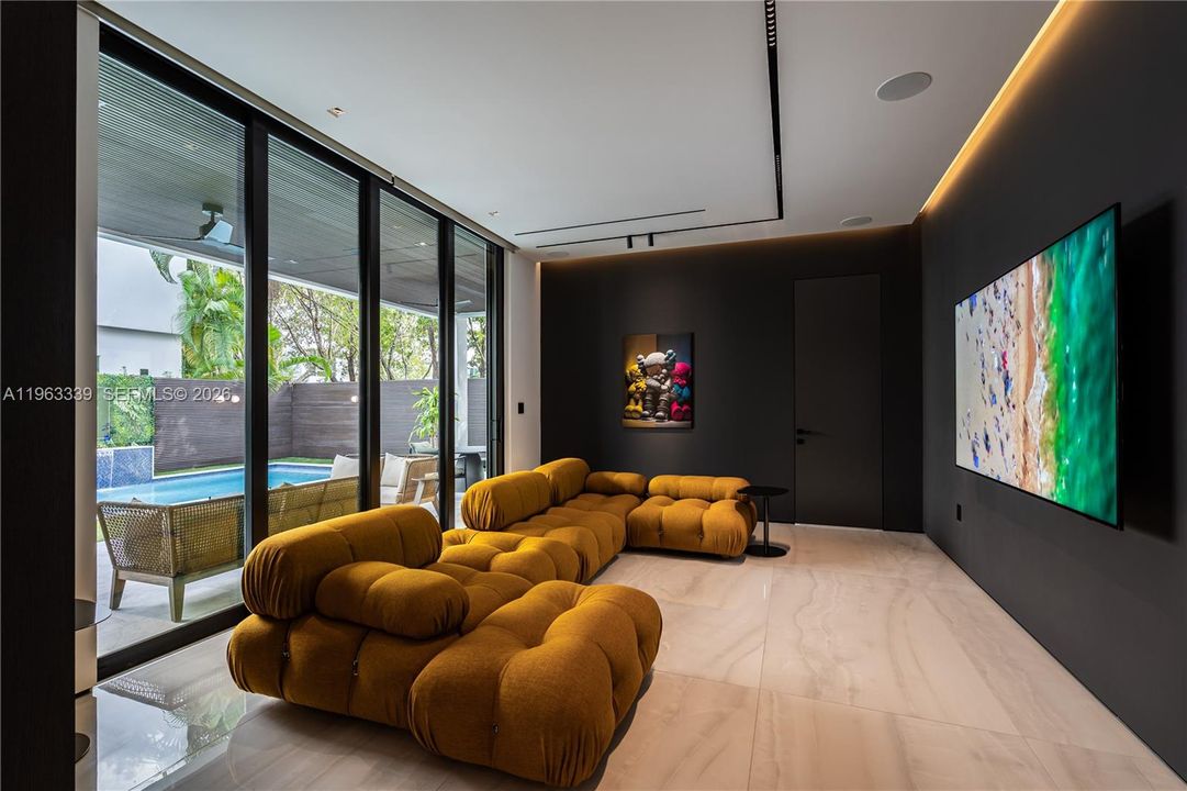 En Venta: $4,275,000 (5 camas, 5 baños, 4067 Pies cuadrados)