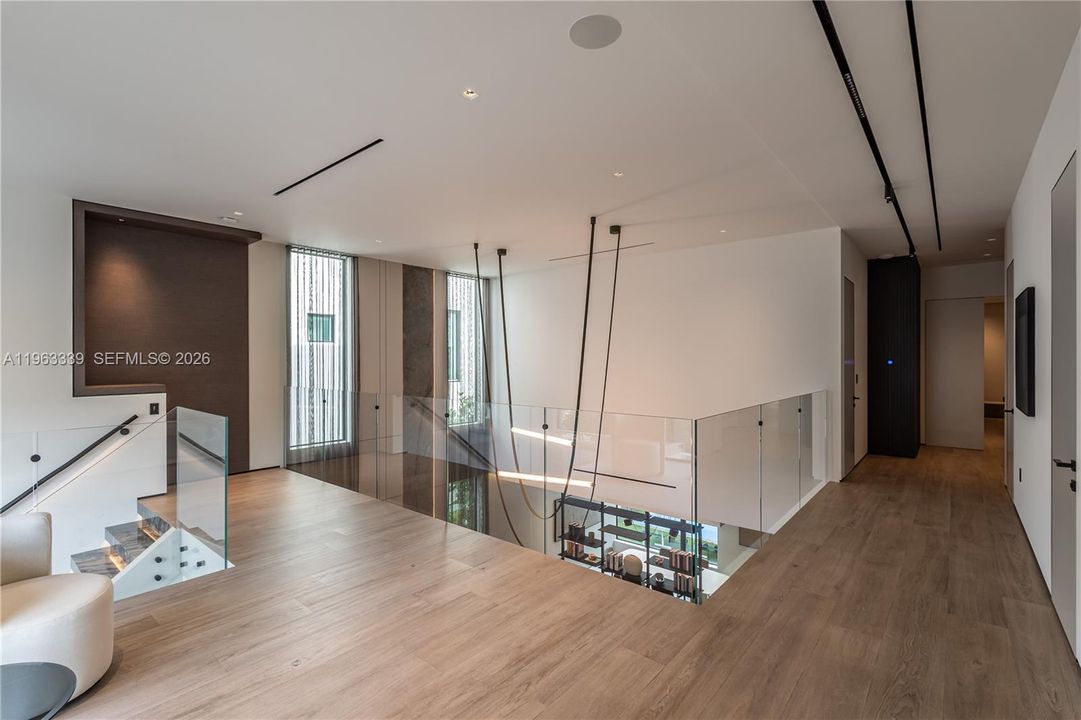 En Venta: $4,275,000 (5 camas, 5 baños, 4067 Pies cuadrados)