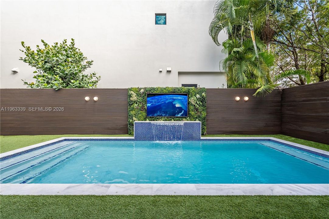 En Venta: $4,275,000 (5 camas, 5 baños, 4067 Pies cuadrados)