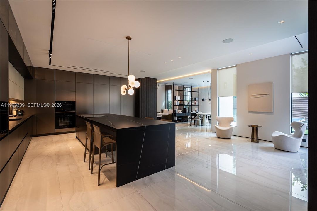 En Venta: $4,275,000 (5 camas, 5 baños, 4067 Pies cuadrados)