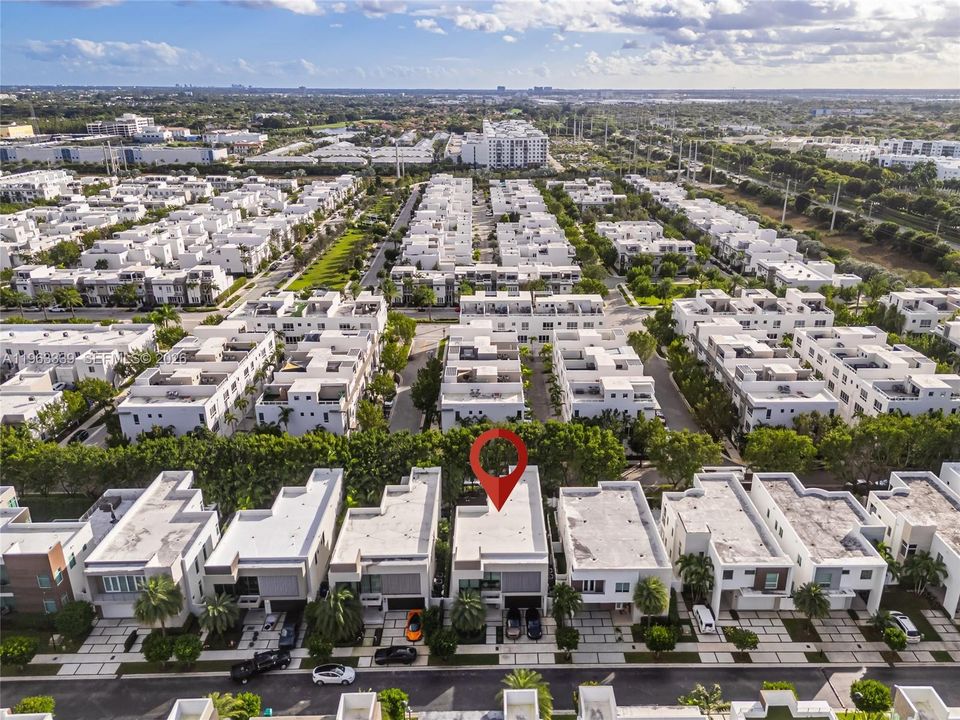 En Venta: $4,275,000 (5 camas, 5 baños, 4067 Pies cuadrados)