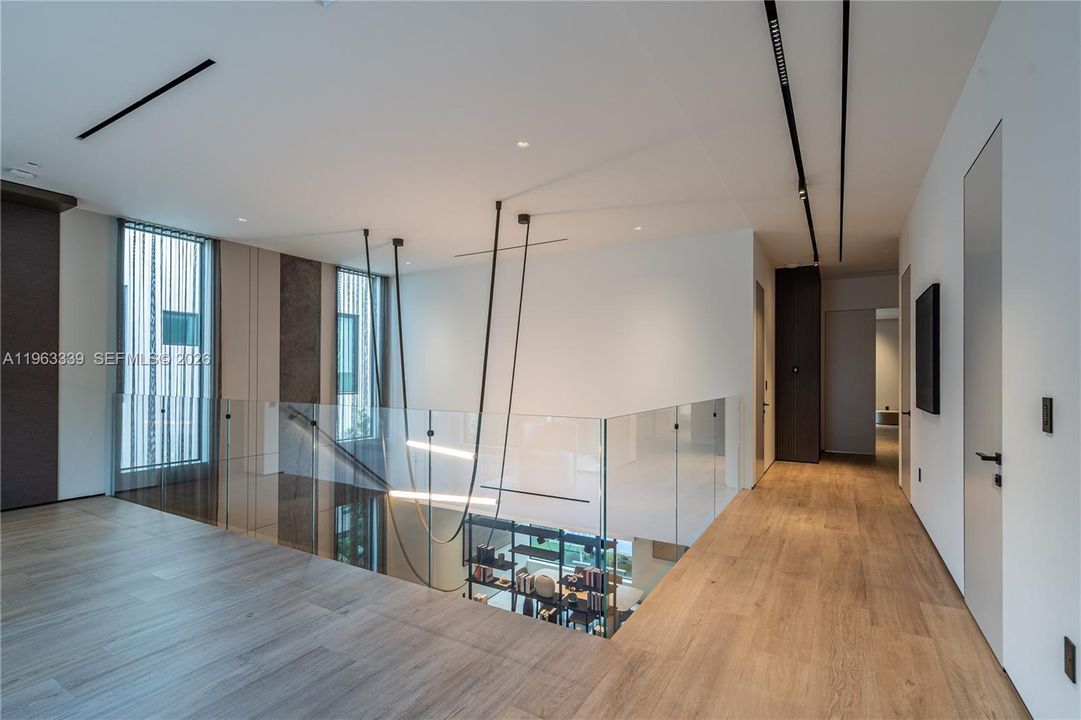 En Venta: $4,275,000 (5 camas, 5 baños, 4067 Pies cuadrados)