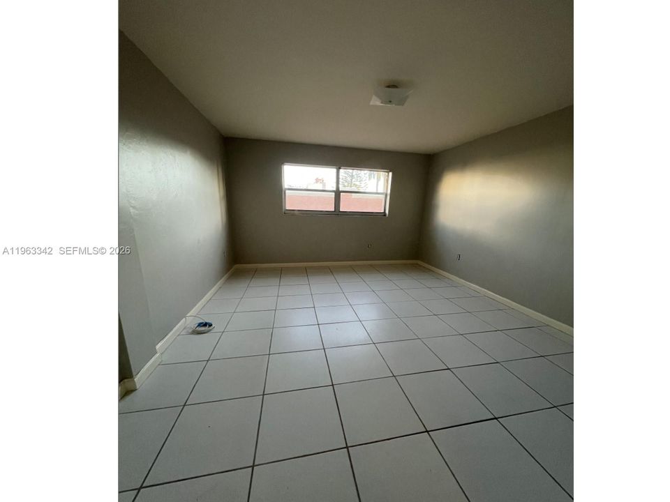 Activo con contrato: $269,500 (1 camas, 1 baños, 750 Pies cuadrados)