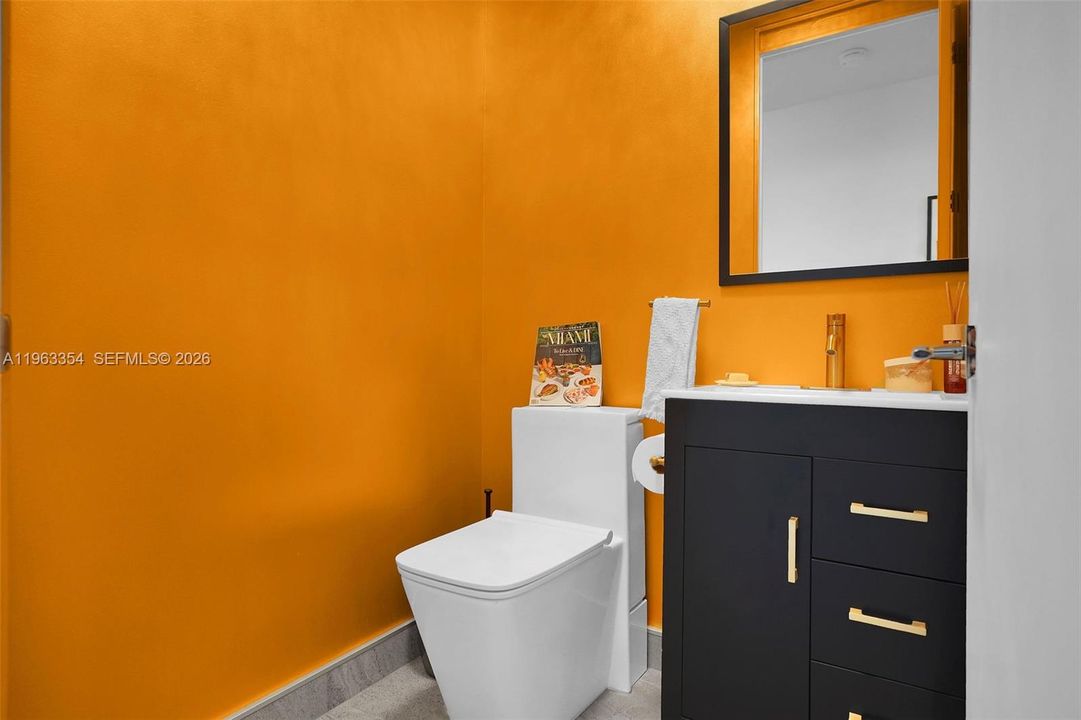 En Venta: $3,000,000 (7 camas, 6 baños, 4979 Pies cuadrados)