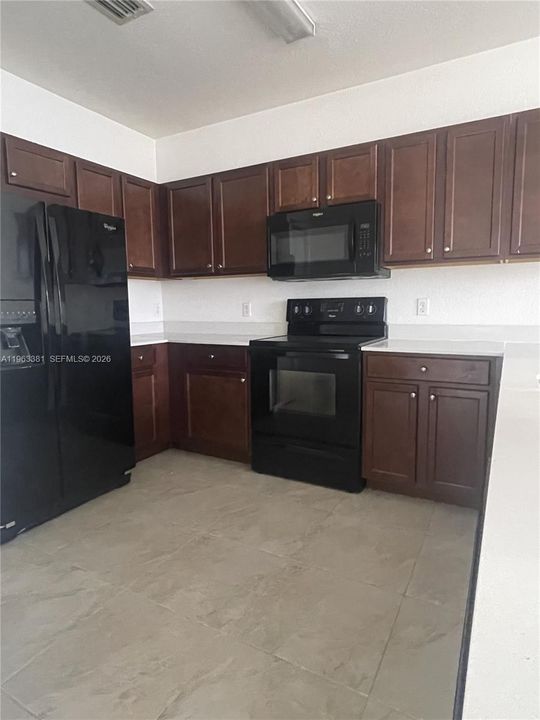 Недавно арендовано: $2,800 (3 спален, 2 ванн, 1270 Квадратных фут)
