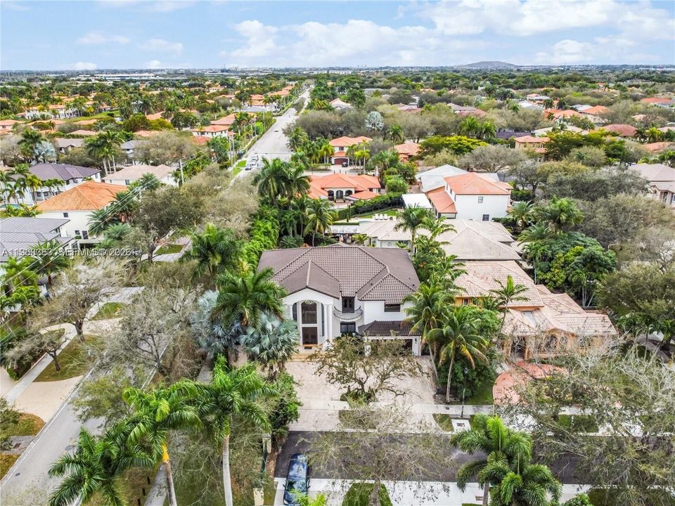 For Sale: $2,350,000 (4 beds, 4 baths, 3783 Square Feet)