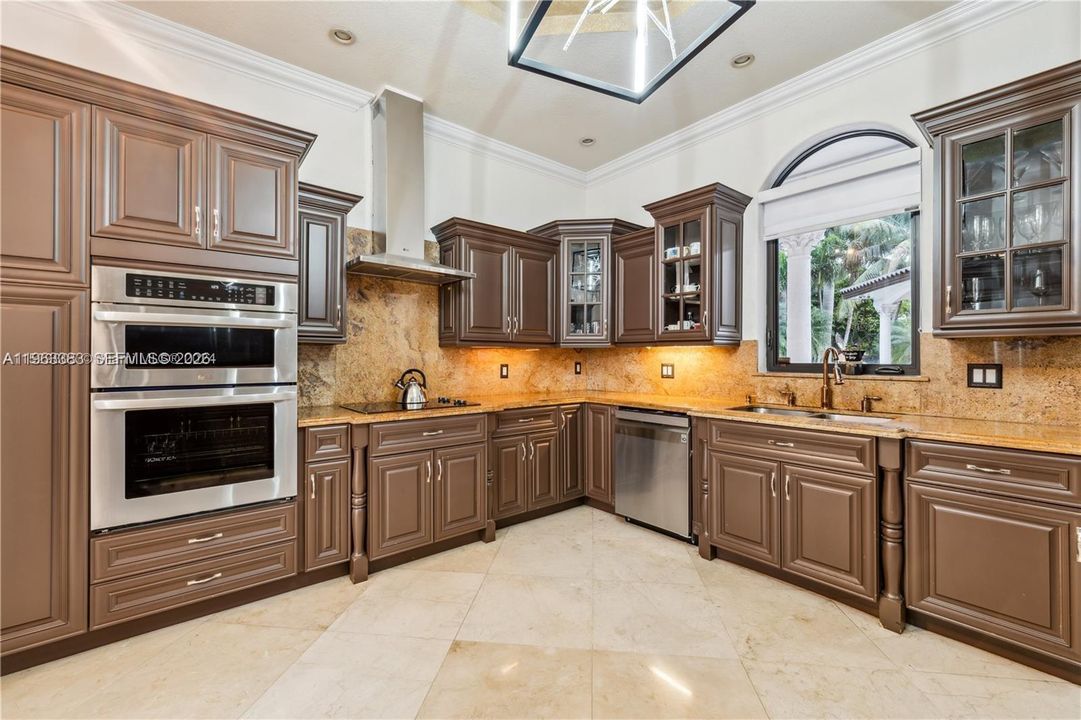 For Sale: $2,350,000 (4 beds, 4 baths, 3783 Square Feet)